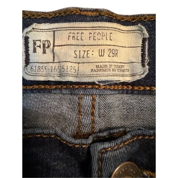 Free People Distressed Slim Curvy Fit Denim Jeans Size 29 - Picture 3 of 10